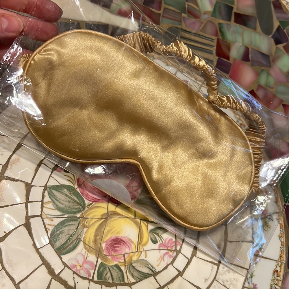 4pc Golden Set - Picture 9 of 13